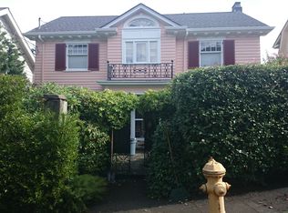 1624 Peach Ct E, Seattle, WA 98112