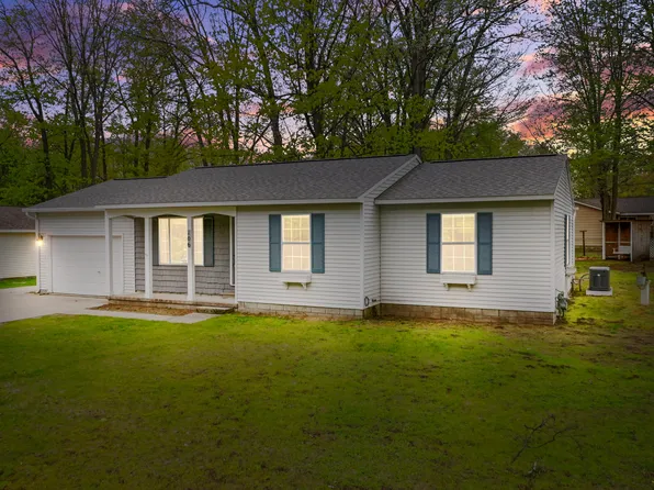 106 Peninsula Dr, Prudenville, MI 48651