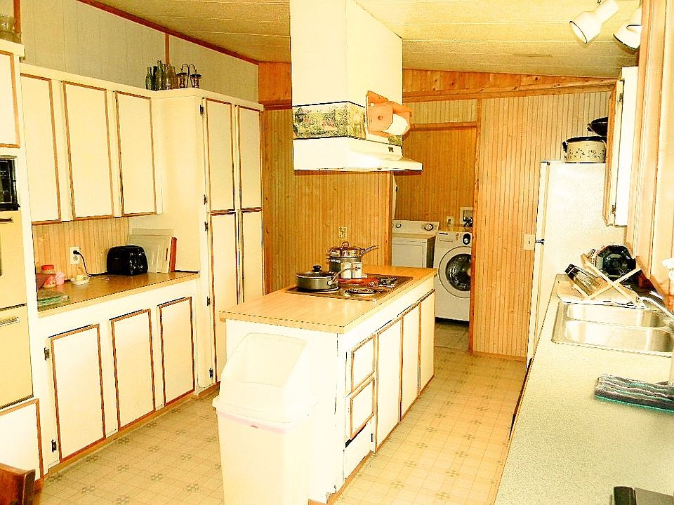 2nd image of 1290 Chimacum Rd