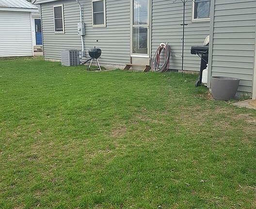 2nd image of 467 Parker Ave