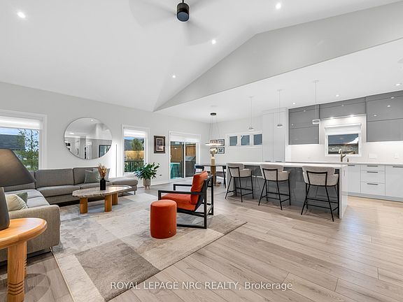 2nd image of 154 Port Robinson Rd #93