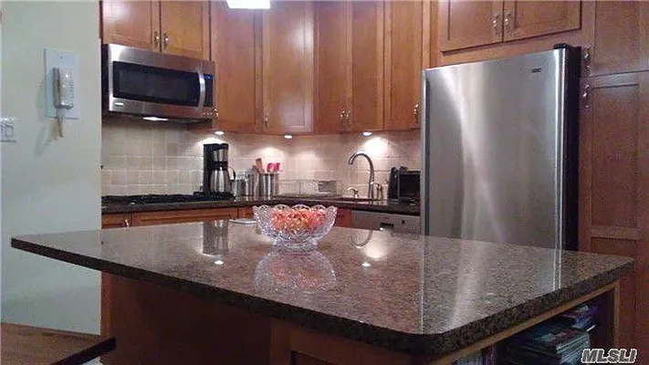 Sold by Madeleine Realty Ltd. | media 36