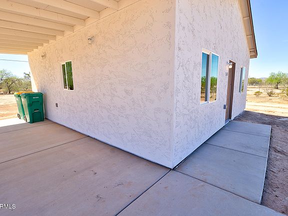 4th image of 3165 W SOLANO Drive