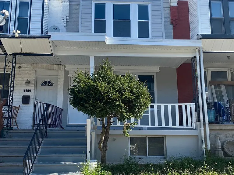 1111 S Peach St — Photo 1