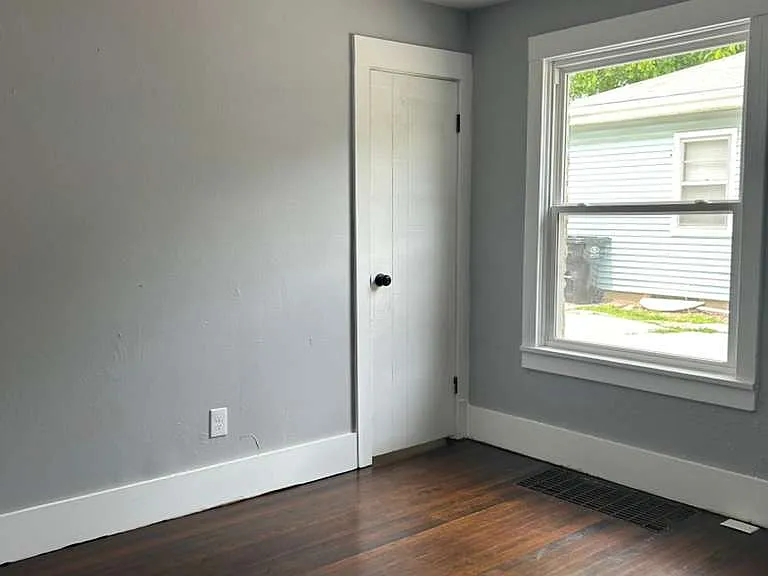 1404 S Osage St — Photo 5
