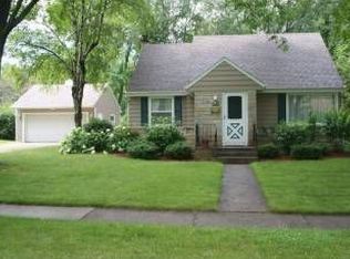 W167N8623 Jacobson Dr, Menomonee Falls, WI 53051