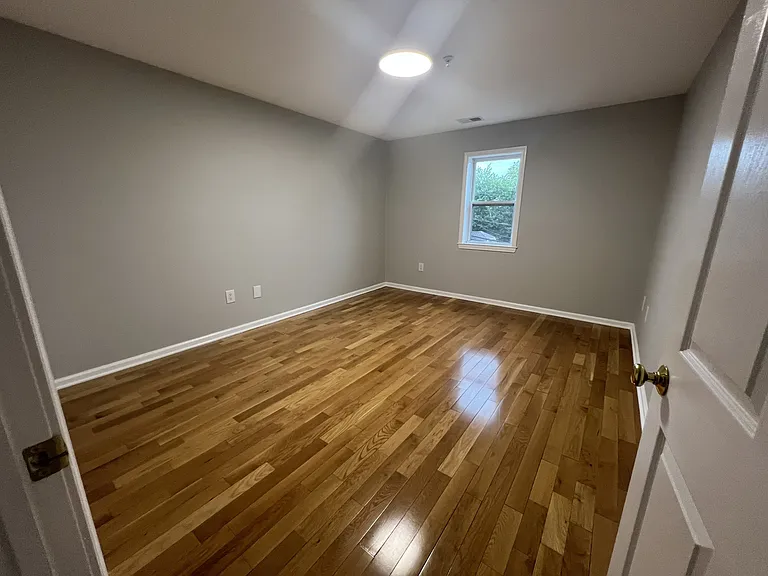 39 Union St #202 — Photo 10