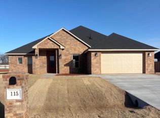 115 S 6th Ave, Sterling, OK 73567