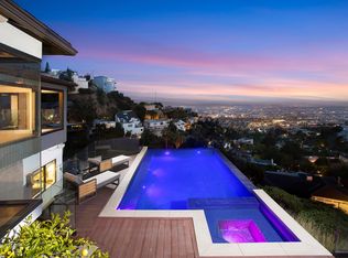 1733 Sunset Plaza Dr, Los Angeles, CA 90069