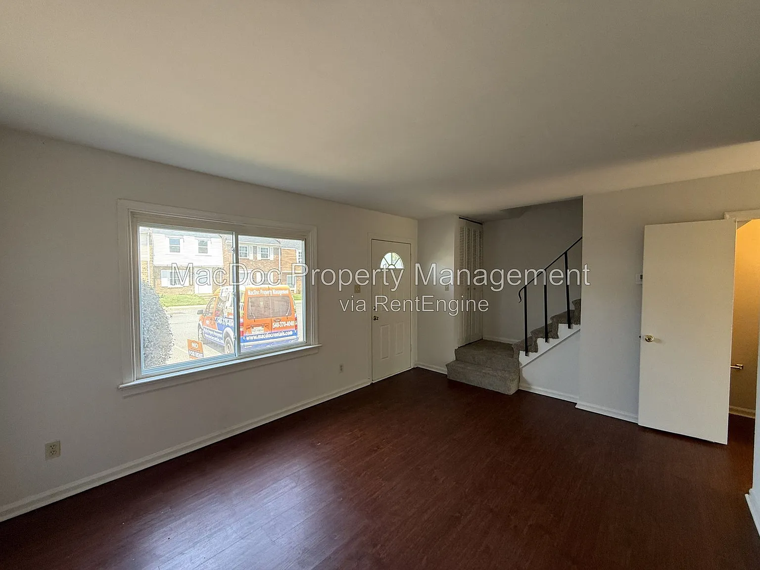 2 bed, 1.5 bath, 950 sqft, $1,795 — Photo 4