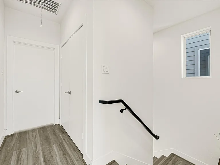 3313 Baer St — Photo 17