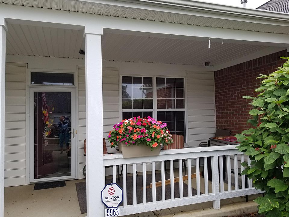 1st image of 5963 Naughten Pond Dr