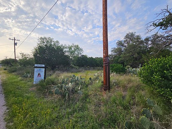 3rd image of Pid 17063 Sweetbriar Dr