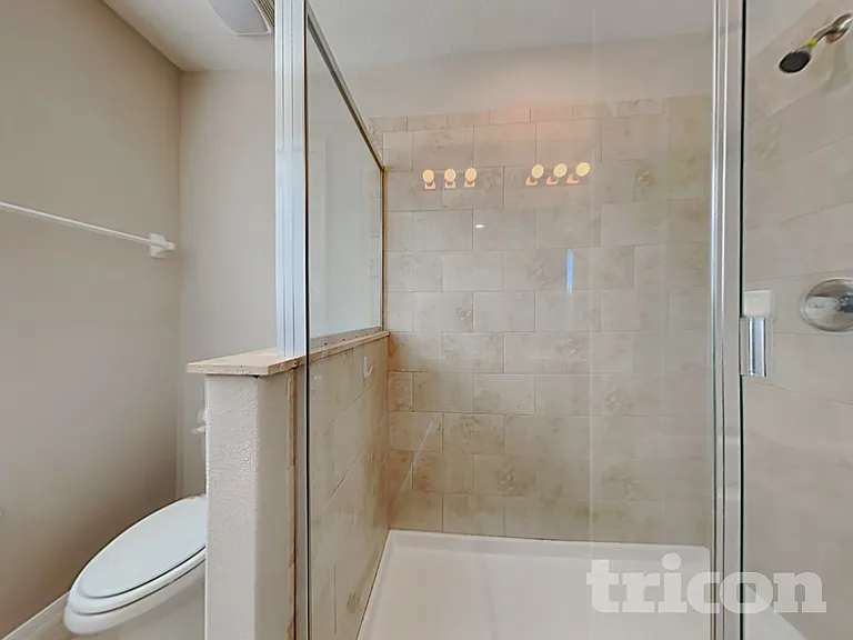 4938 Reflecting Pond Cir — Photo 9