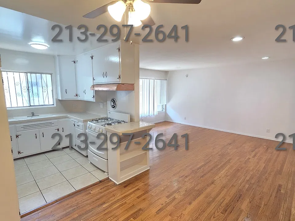 314 S Occidental Blvd #11