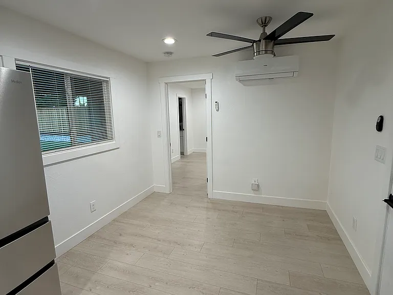 Loretto Dr — Photo 10