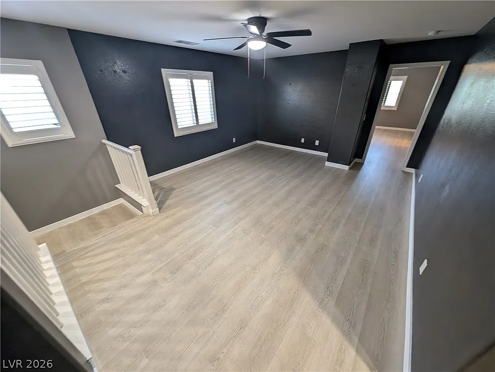 4 bed, 2.5 bath, 2601 sqft, $2,400 — Photo 4