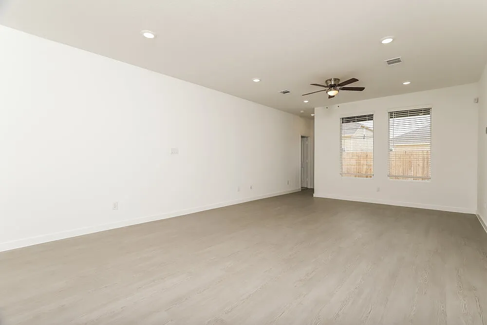 3 bed, 2.0 bath, 1657 sqft, $1,625 — Photo 4