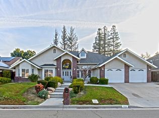 668 E Blue Ridge Rd, Fresno, CA 93720