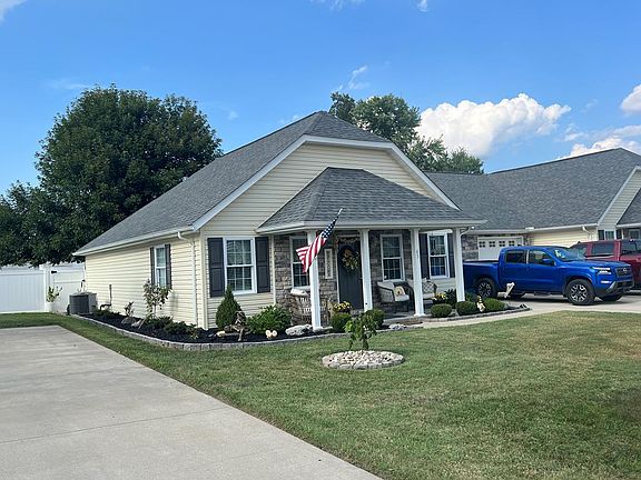 2nd image of 65 Paradise Ln