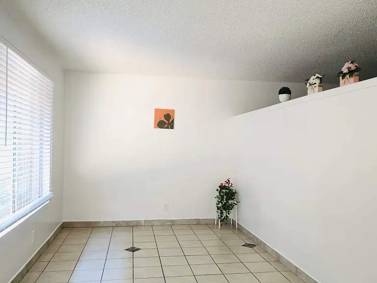 8545 Cedros Ave #1 — Photo 1