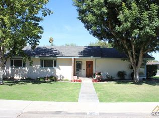 585 Acacia Ave, Shafter, CA 93263