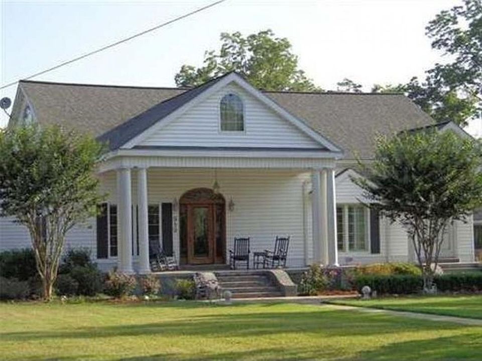 1st image of 919 Horseshoe Dr