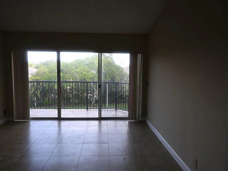 8721 Wiles Rd #305 — Photo 49
