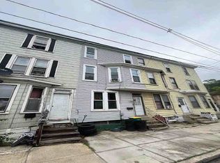 381 E King St, Chambersburg, PA 17201