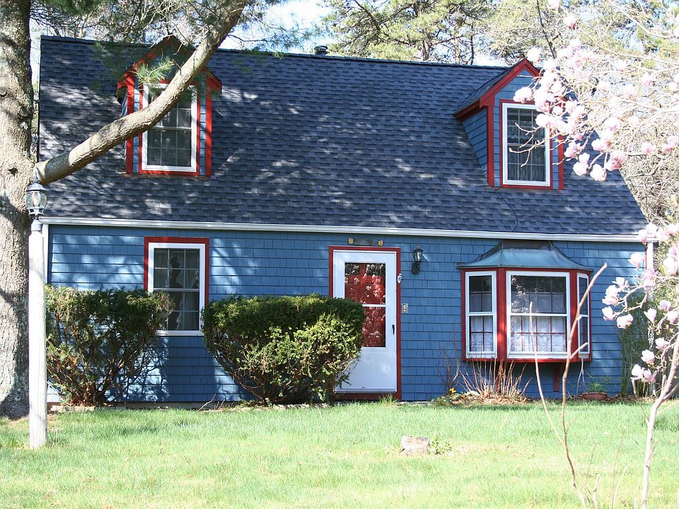 2nd image of 4 Pinehurst Rd