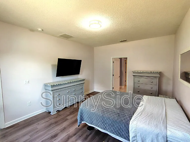 1047 Oak Bluff Dr — Photo 15