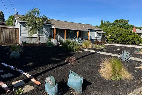 845 Clover Dr Photo 1
