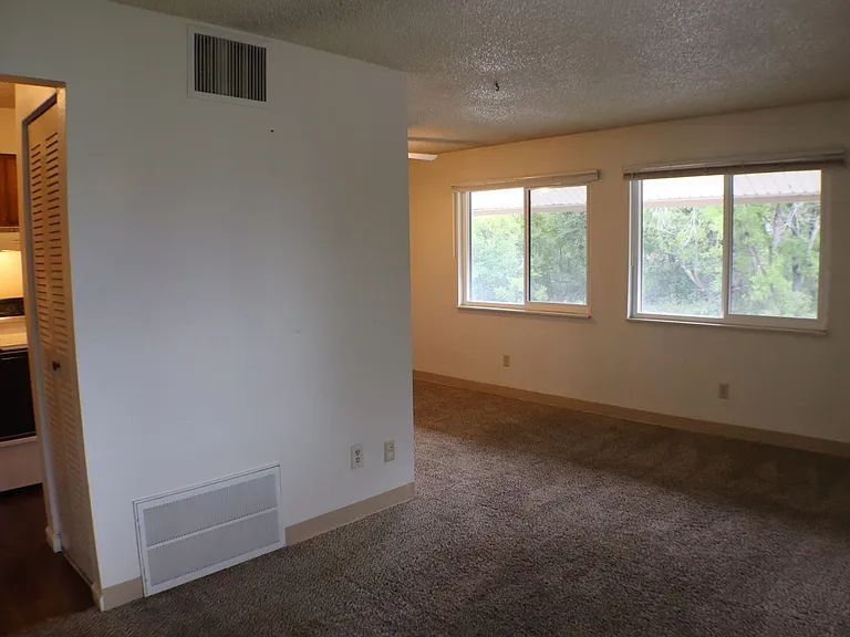 1705 Heatheridge Rd #M303 — Photo 3