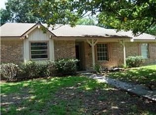 6002 Acorn St, Houston, TX 77092