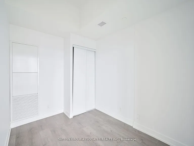 225 Veterans Dr #810 — Photo 16
