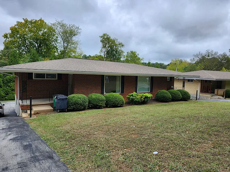 1219 John Ross Rd — Photo 1