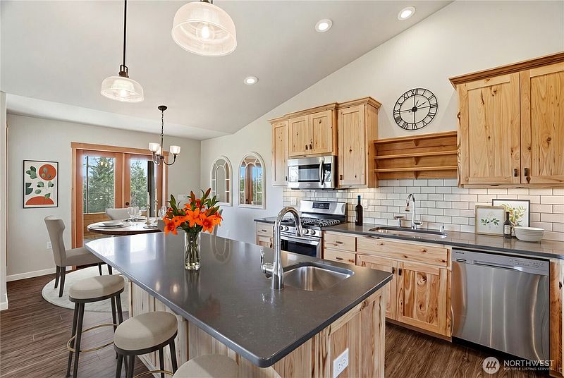 5th image of 34212 N Vista Point Lane