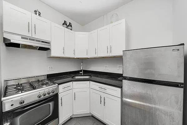 Rented by Vector New York, LLC | media 11