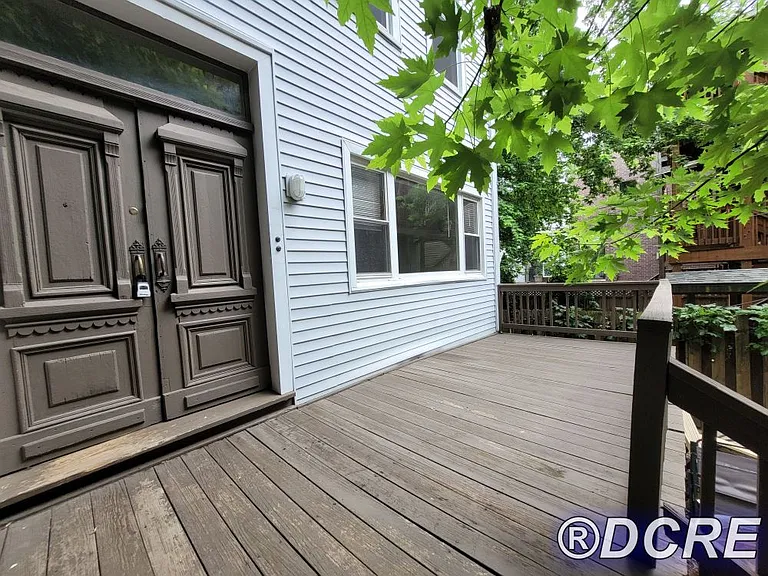 2627 N Mildred Ave #1R — Photo 2
