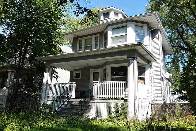 1st image of 826 S Cuyler Ave