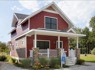 304 Spruce Dr, South Haven, MI 49090