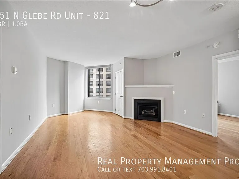 851 N Glebe Rd #821 — Photo 9