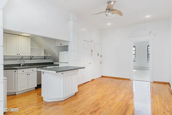 Rented by Citi Habitats | media 10