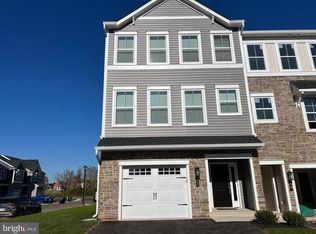 51 Copper Ct, Royersford, PA 19468