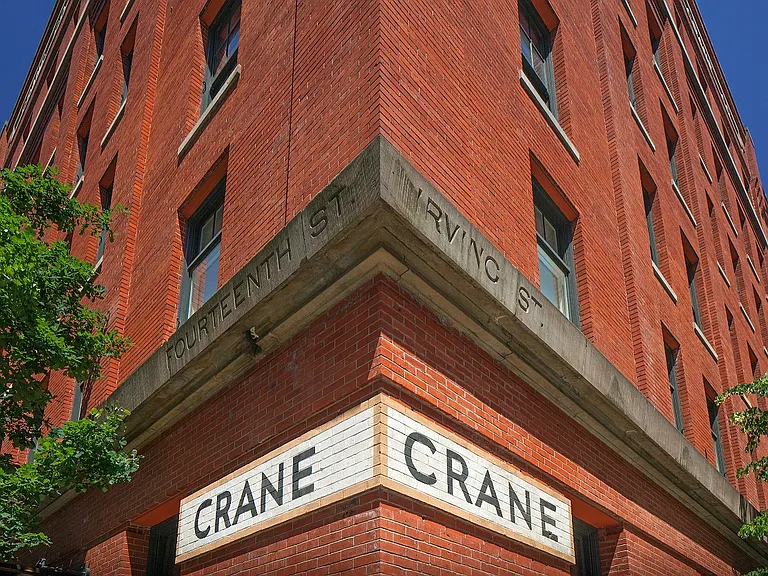 Portland, OR Crane Flats and Lofts Exterior