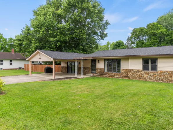 520 N Pine St, Morgantown, IN 46160