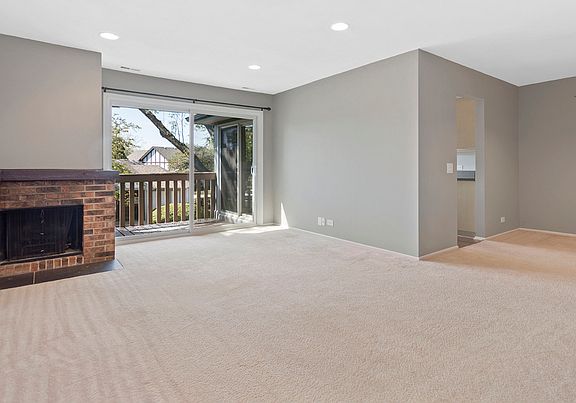 2nd image of 1314 Cromwell Ct #1314