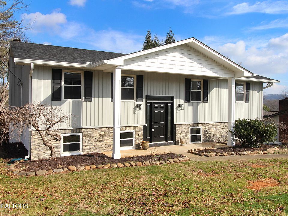 1st image of 7824 Cedarcrest Rd