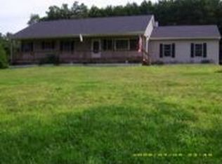 4 Shaw Rd, Wales, MA 01081