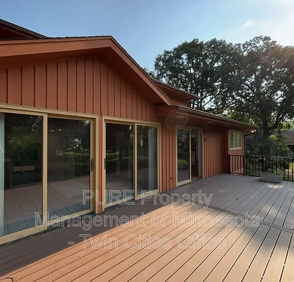 7420 Hyde Park Cir — Photo 33
